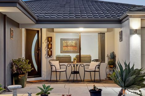 13 Waterfoot Loop, Canning Vale, WA 6155