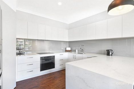 Property photo of 29/3 Lee Road Runaway Bay QLD 4216