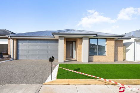 3 Wilmington St, Deanside, VIC 3336