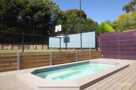 Property photo of 10 Spring Valley Drive Templestowe VIC 3106