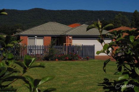 Property photo of 8 Glenwood Grove Horsley NSW 2530