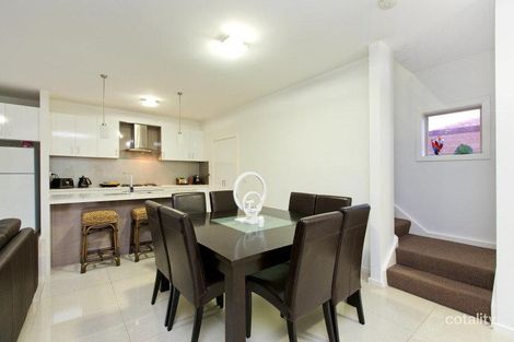 2/14 Napier St, Mornington, VIC 3931