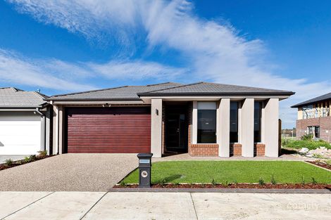 Property photo of 31 McNaughton Crescent Berwick VIC 3806