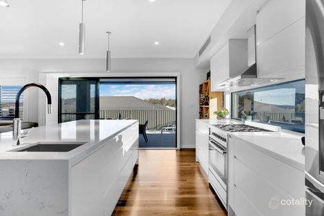Property photo of 5 Balgownie Circuit Heddon Greta NSW 2321