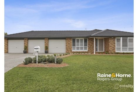 2 Nagle Cres, Blue Haven, NSW 2262