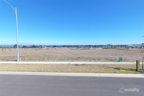 Property photo of 72 Austen Boulevard Spring Farm NSW 2570