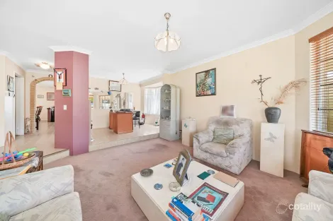 Property photo of 21 Tiller Road Ocean Reef WA 6027