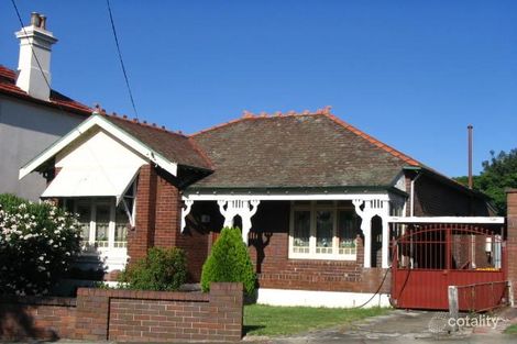 205 Queen St, Hurlstone Park, NSW 2193