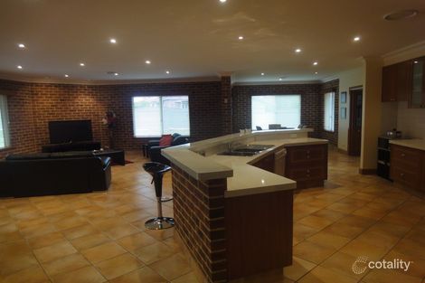 Property photo of 6 Tinnock Place Orange NSW 2800