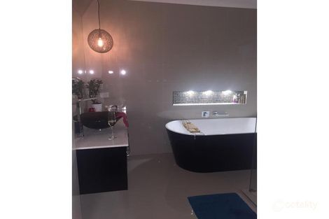 Property photo of 31 Leichhardt Street Centenary Heights QLD 4350