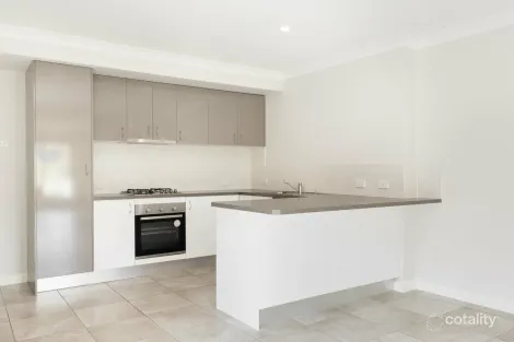 Property photo of 1/61 Clayton Crescent Rutherford NSW 2320