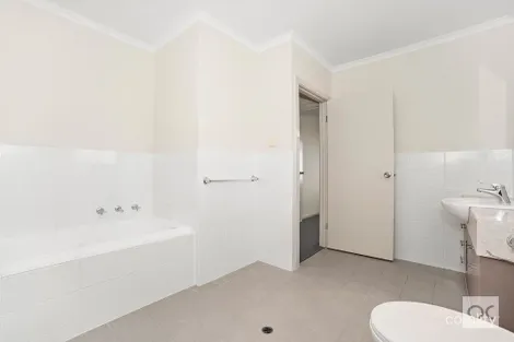 Property photo of 1/31 Nautical Circuit Seaford Meadows SA 5169