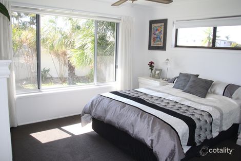 80 Lapoinya Cres, Warana, QLD 4575
