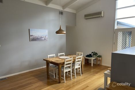 Property photo of 24 Delfin Crescent Greensborough VIC 3088