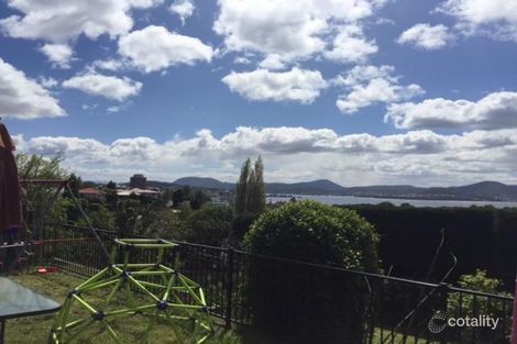 Property photo of 8 Red Knights Road Sandy Bay TAS 7005