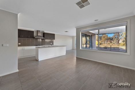 Property photo of 48 Robinson Way Yarrawonga VIC 3730