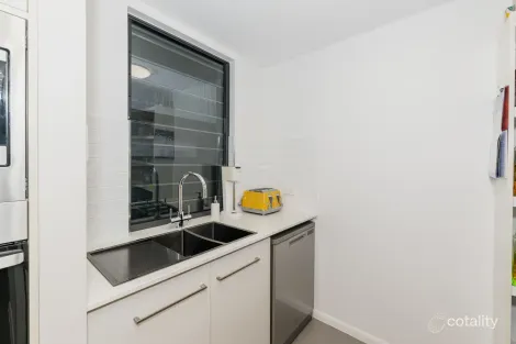 Property photo of 8 Wrasse Street Burdell QLD 4818