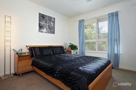 Property photo of 8/11 Tiuna Grove Elwood VIC 3184