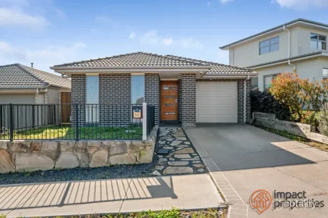 52 LAWRENSON CCT, JACKA, ACT 2914