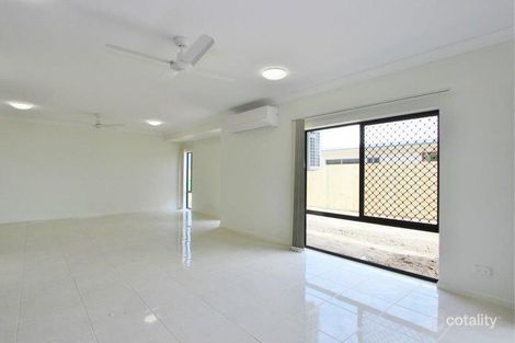 Property photo of 19 Munburra Parade Smithfield QLD 4878
