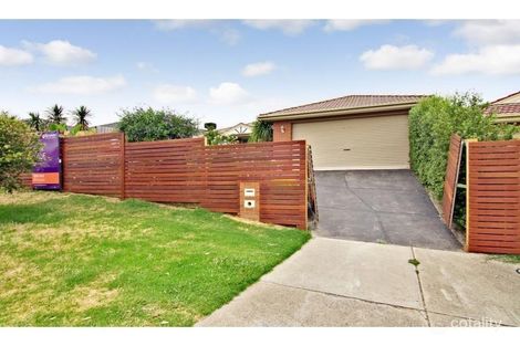 33 Postregna Way, Skye, VIC 3977