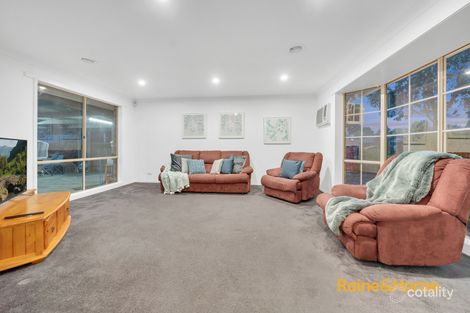 Property photo of 5 Bronhill Court Cranbourne West VIC 3977