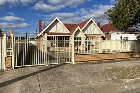 32 Wellington St, Glandore, SA 5037