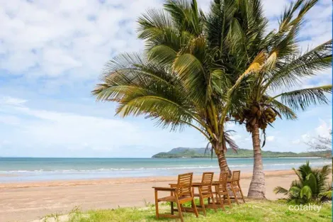 28 Poinciana Ave, Seaforth, QLD 4741