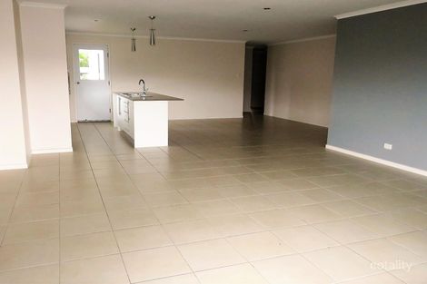 Property photo of 10 Grimes Terrace Burnside QLD 4560