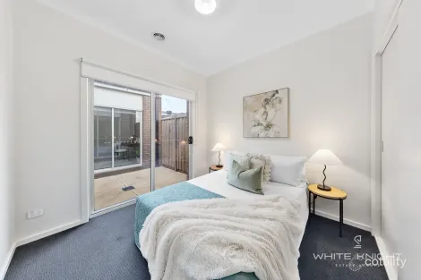 Property photo of 4 Rex Drive Thornhill Park VIC 3335