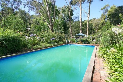 Property photo of 90-92 Corriedale Crescent Park Orchards VIC 3114