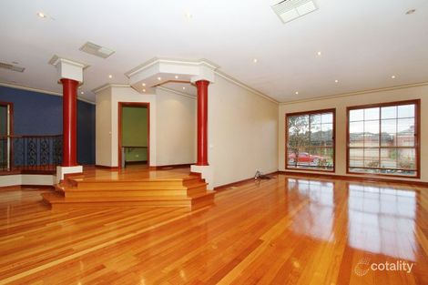 Property photo of 2 Atlanta Close Mill Park VIC 3082