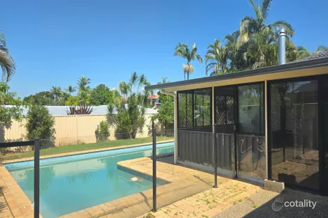 Property photo of 37 Open Drive Arundel QLD 4214