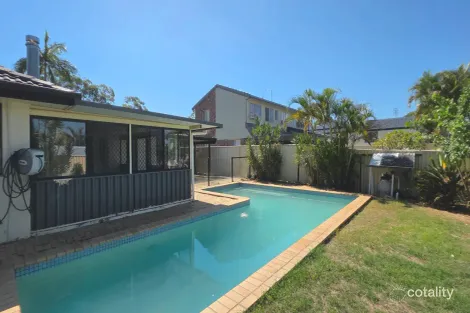 Property photo of 37 Open Drive Arundel QLD 4214