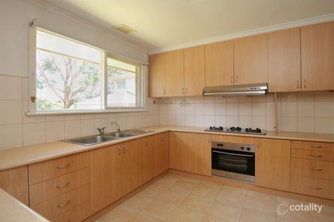 Property photo of 4 Tamarisk Avenue Glen Waverley VIC 3150
