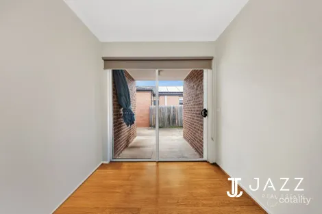 Property photo of 8 Pangana Drive Point Cook VIC 3030