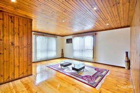 Property photo of 87 James Cook Drive Endeavour Hills VIC 3802