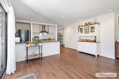 Property photo of 15 Wispering Circuit Kilmore VIC 3764