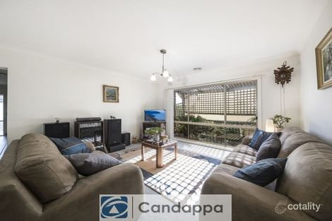 Property photo of 22 Lyndhurst Square Drouin VIC 3818