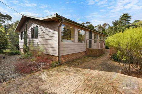 8 Coronation Rd, Wentworth Falls, NSW 2782