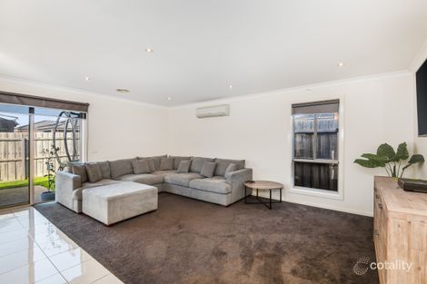 Property photo of 15 Crystall Place Armstrong Creek VIC 3217