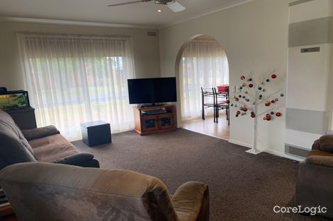 Property photo of 15 Clover Street Wendouree VIC 3355