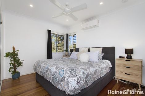Property photo of 4 Manor Street Oxley QLD 4075