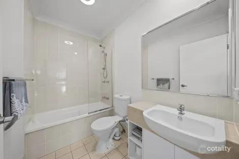 Property photo of 19/19 Gumtree Crescent Upper Coomera QLD 4209