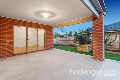 Property photo of 40 Lancefield Circuit Eynesbury VIC 3338
