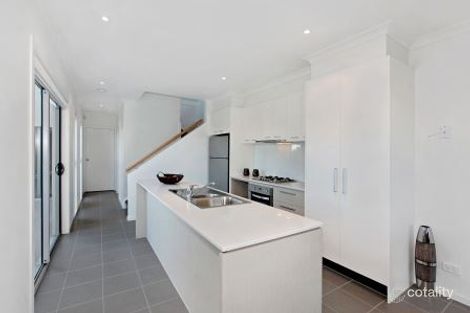 Property photo of 27 Champions Parade Wollert VIC 3750
