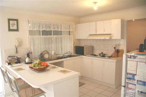 Property photo of 6 Kooyong Court Ferny Grove QLD 4055