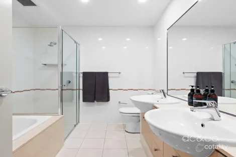 Property photo of 27/22 Admiralty Drive Breakfast Point NSW 2137