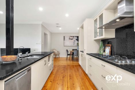 Property photo of 11 Lowanna Road Seaview Downs SA 5049