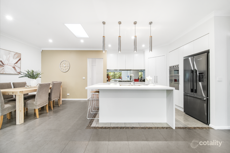 Property photo of 8 Lauradan Avenue Berwick VIC 3806